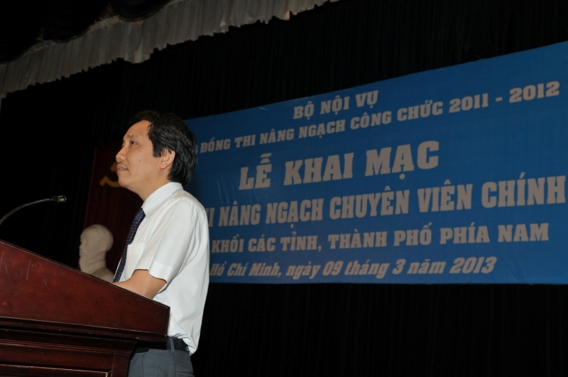 Khai mạc kỳ thi nâng ngạch công chức từ ngạch chuyên viên lên ngạch chuyên viên chính khối các tỉnh, thành phố phía Nam